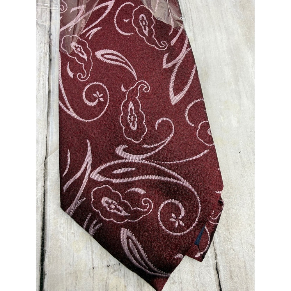 Paul Fredrick Burgundy Pink Paisley Italian Silk Hand Tailored Tie Made in USA